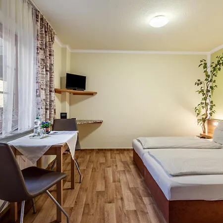 Ufert 3*